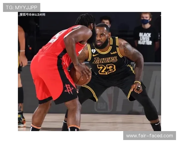 陈盈骏被放空追身三分稳稳命中十中八轰下二十分主宰赛场展现领袖风采 陈盈骏被放空追身三分稳稳命中十中八轰下二十分主宰赛场展现领袖风采