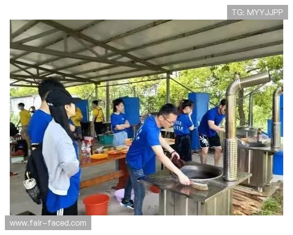 IG赛后小团建上演4v4大乱斗赛场外较量输家买单悬念拉满